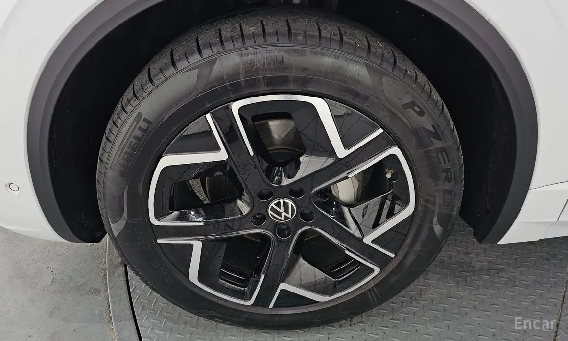 Фото 5 - Volkswagen Touareg