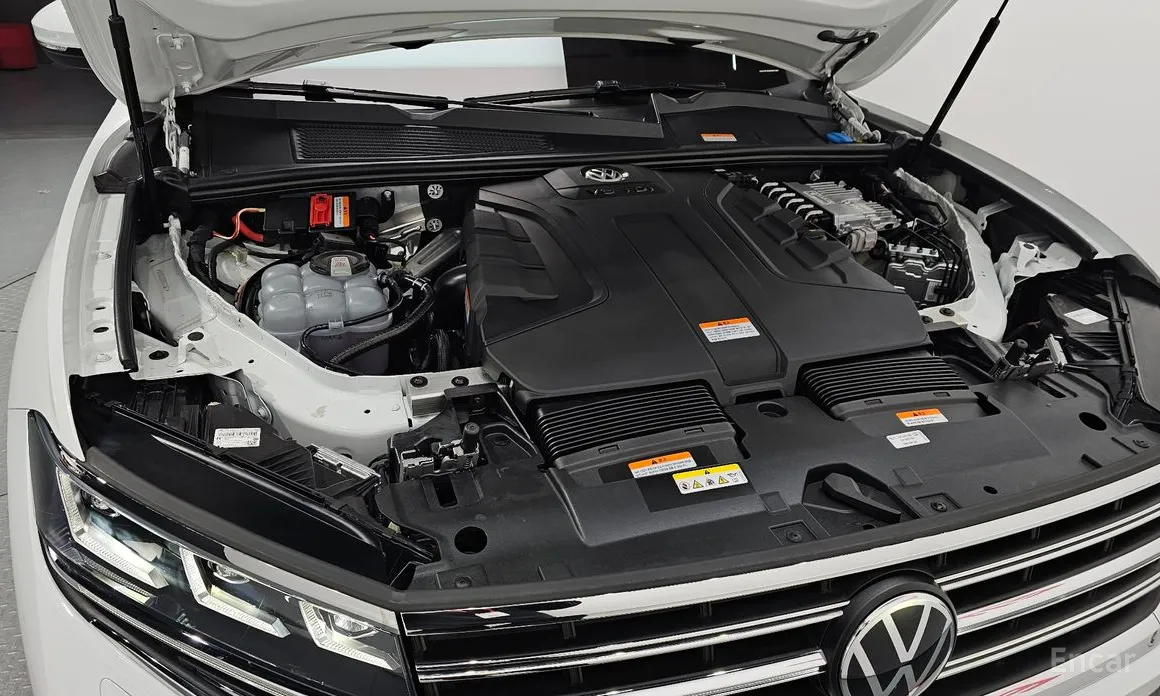 Фото 6 - Volkswagen Touareg