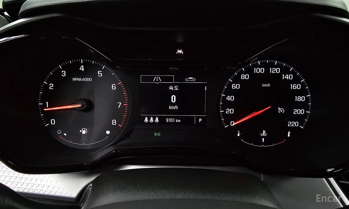 Photo 9 - Chevrolet Trax