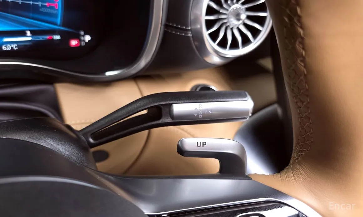 Фото 9 - Mercedes-Benz SL-Class