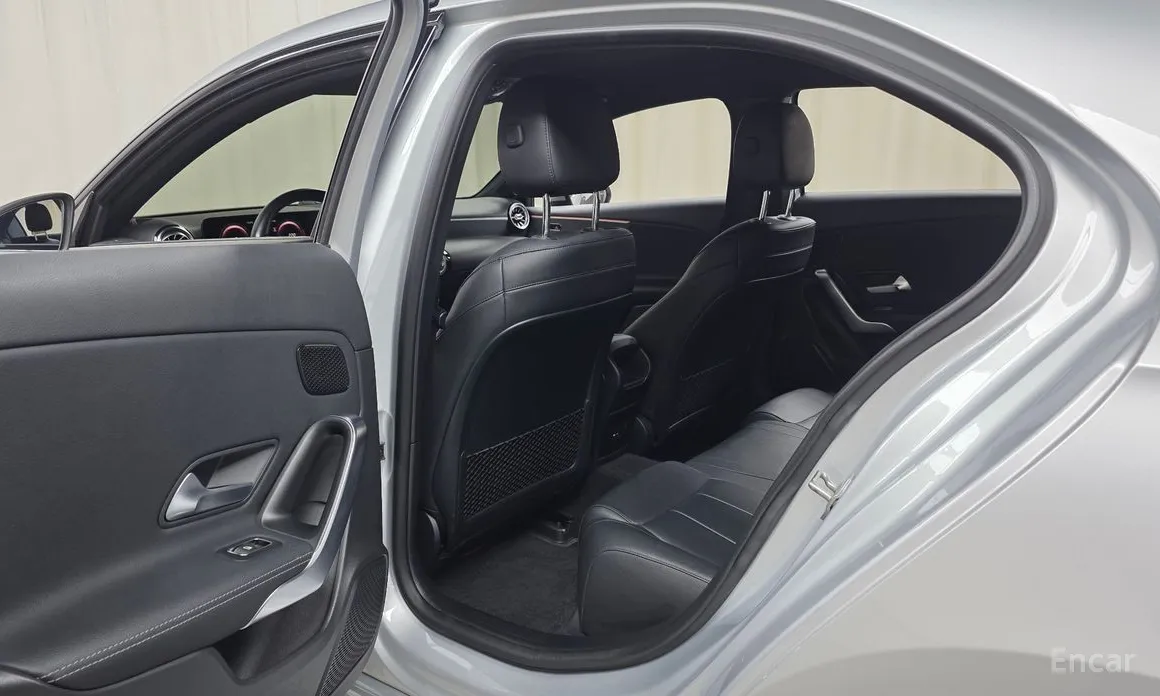 Фото 18 - Mercedes-Benz A-Class