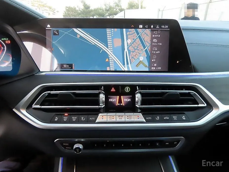 Фото 13 - BMW X7