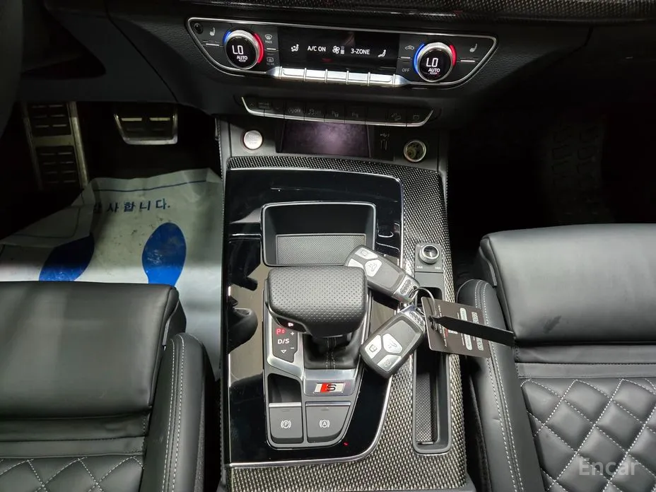 Фото 12 - Audi SQ5