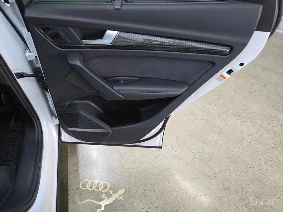 Фото 14 - Audi SQ5