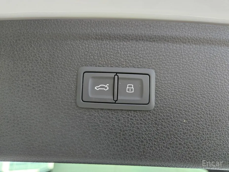 Фото 17 - Audi SQ5