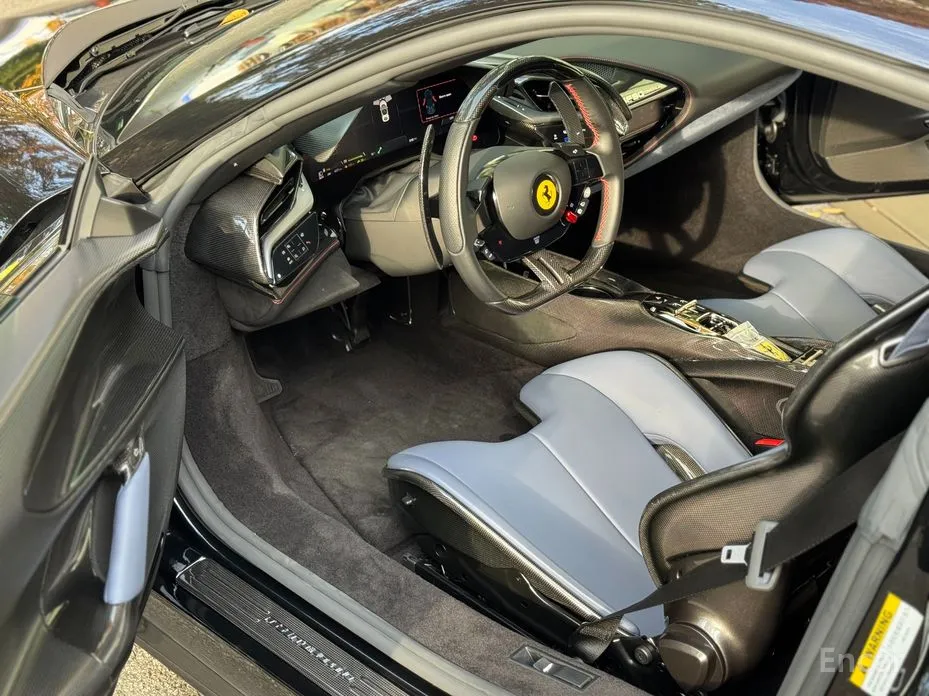 Фото 7 - Ferrari SF90