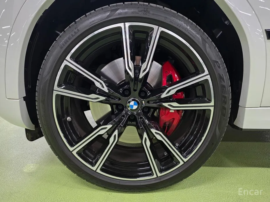 Фото 18 - BMW X6