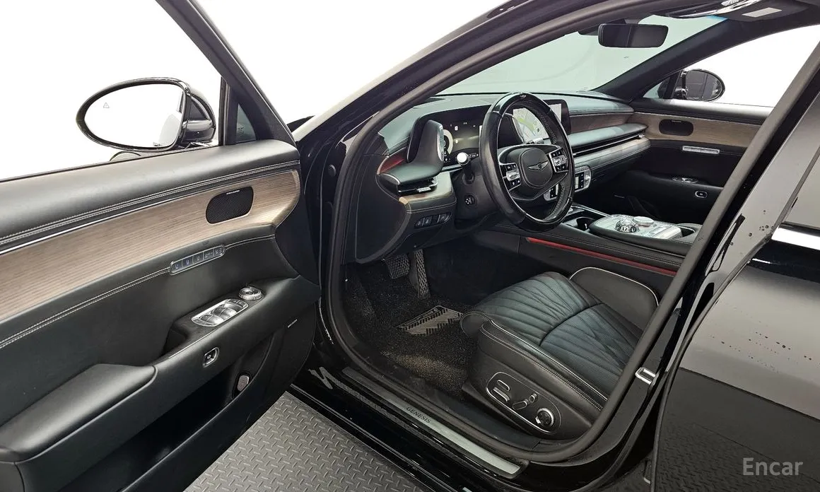 Фото 10 - Genesis G90