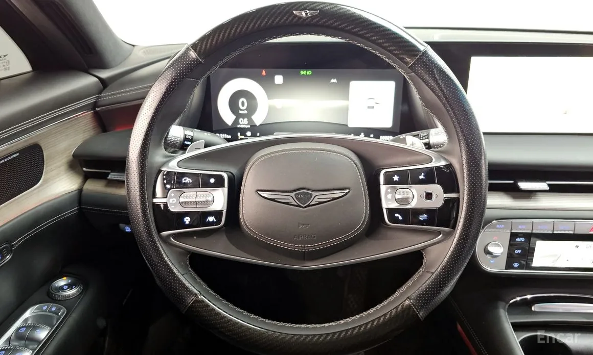 Фото 13 - Genesis G90