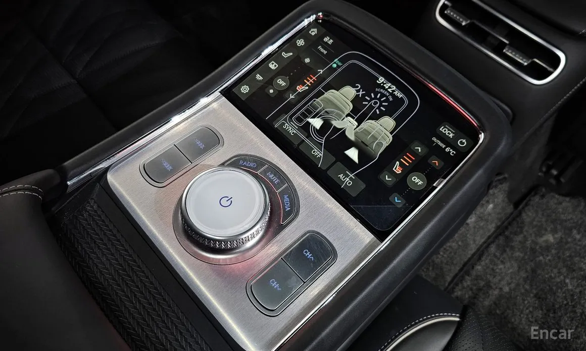 Фото 19 - Genesis G90