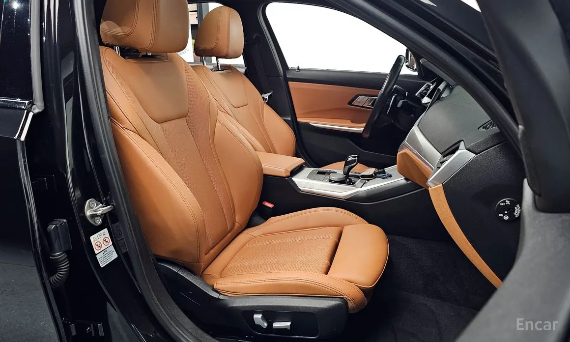 Фото 10 - BMW 3 Series