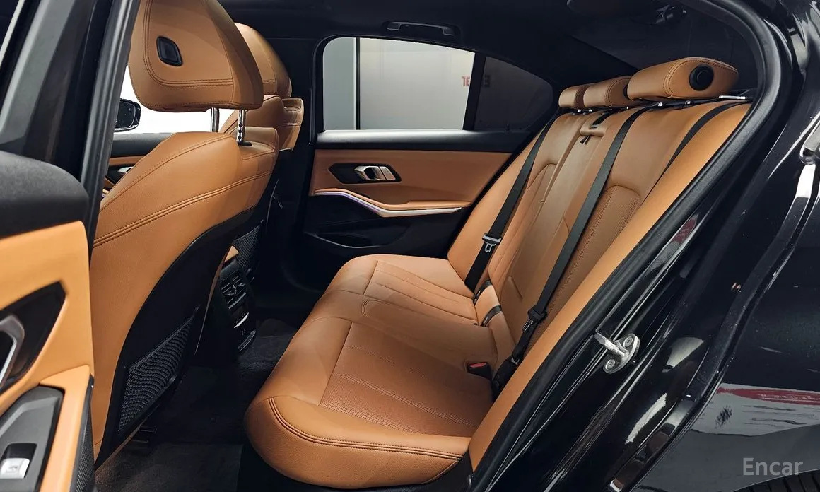 Фото 12 - BMW 3 Series