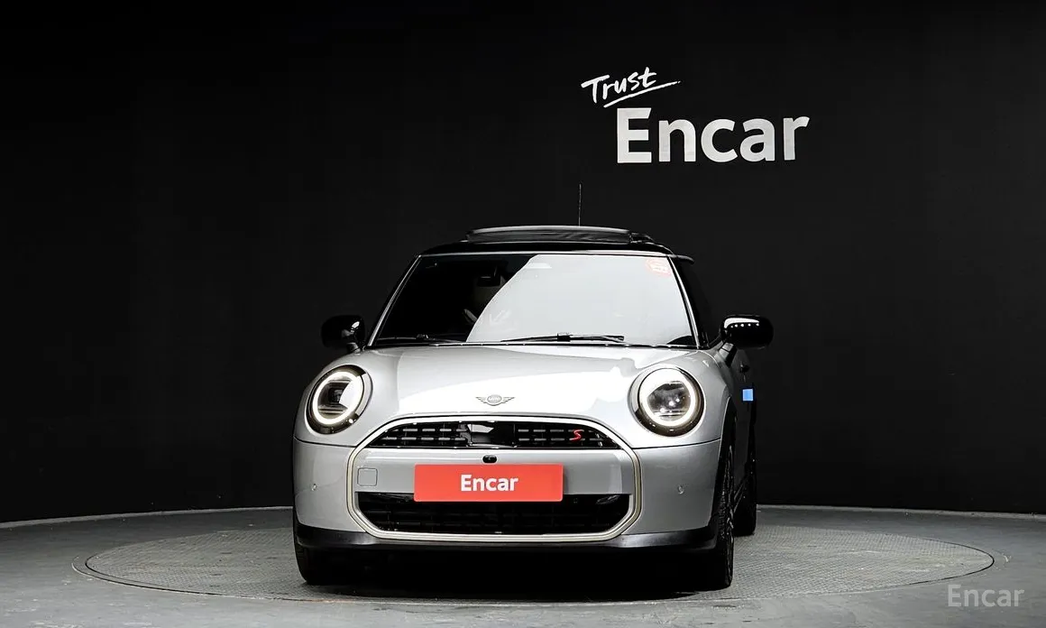 Фото 3 - Mini Cooper