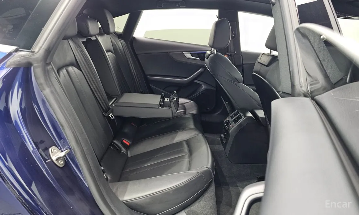 Фото 12 - Audi A5