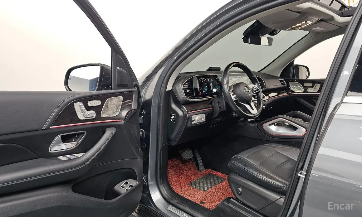 Фото 10 - Mercedes-Benz GLE-Class