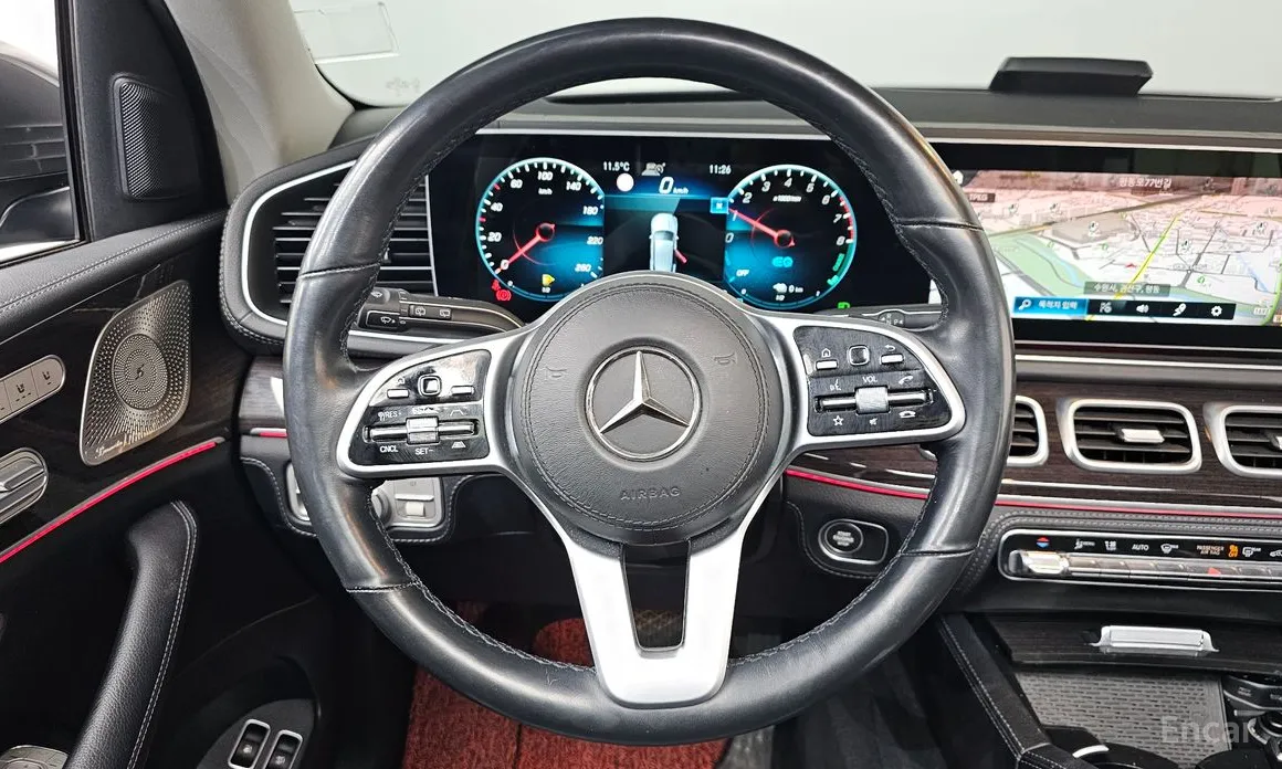 Фото 13 - Mercedes-Benz GLE-Class