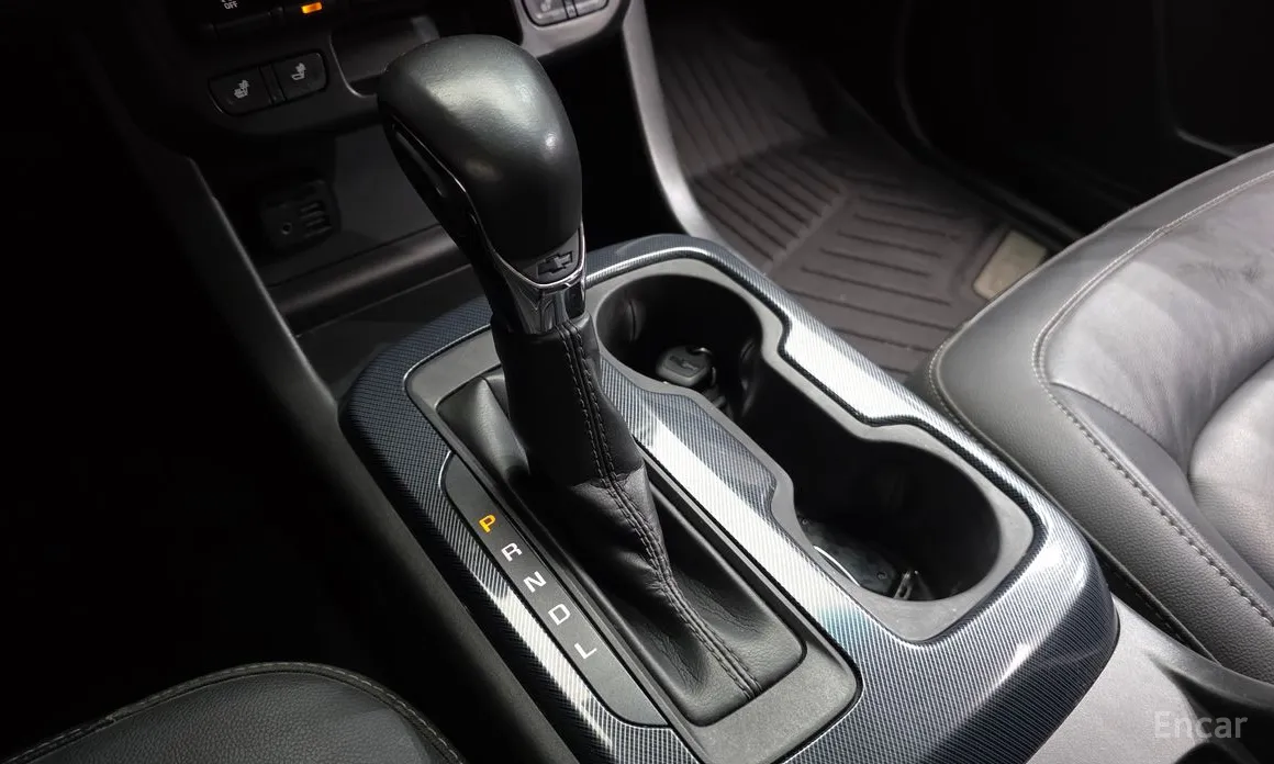 Photo 9 - Chevrolet Colorado