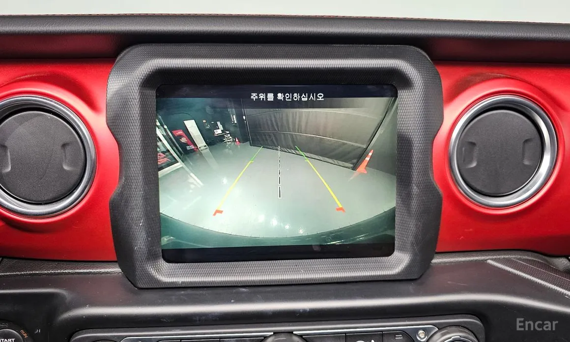 Фото 15 - Jeep Wrangler