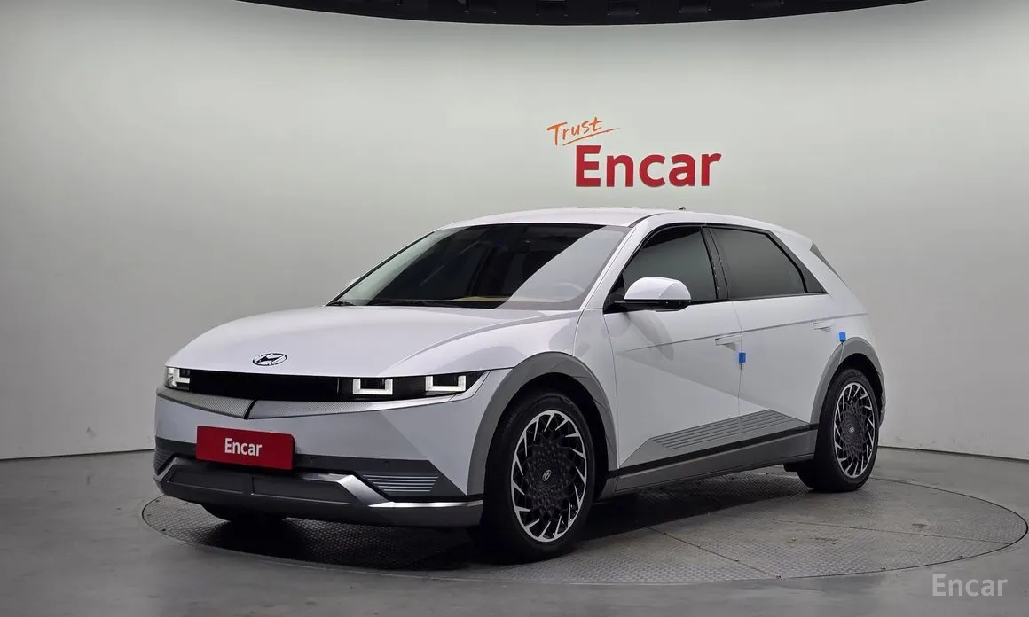 Фото 1 - Hyundai Ioniq 5