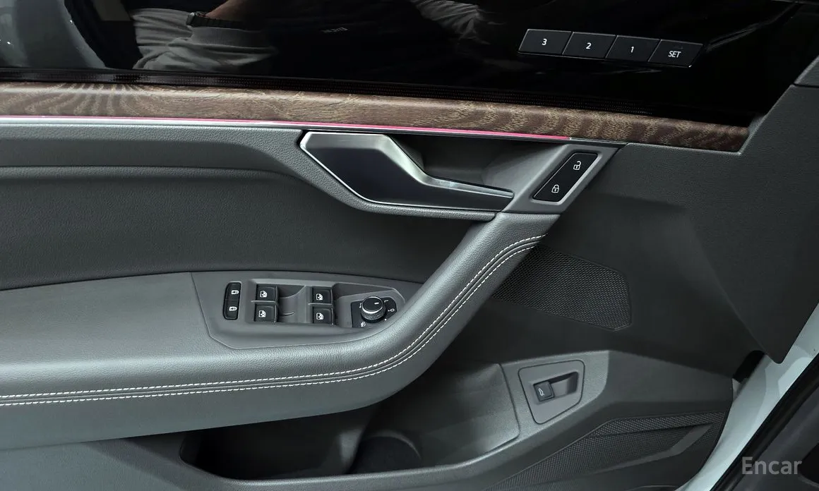 Фото 18 - Volkswagen Touareg