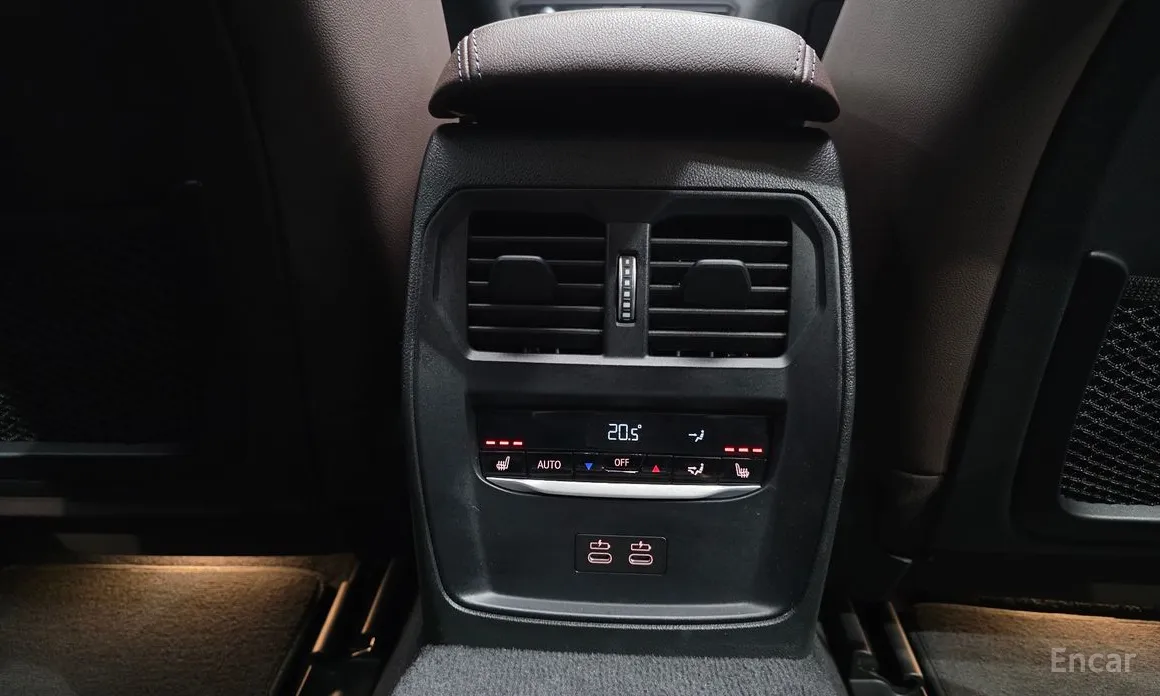 Фото 19 - BMW i4