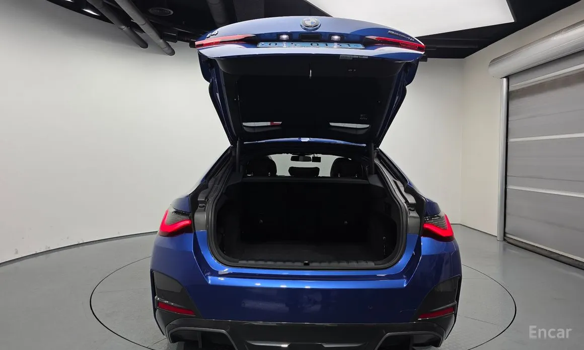 Фото 20 - BMW i4