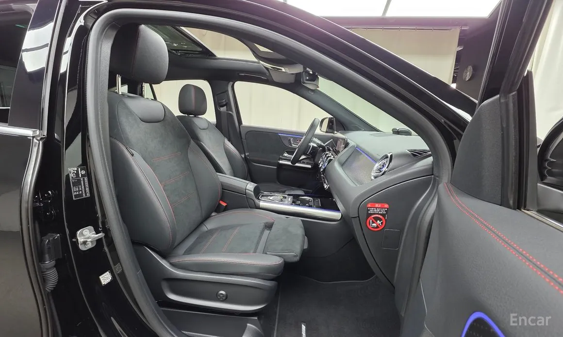 Фото 10 - Mercedes-Benz GLA-Class