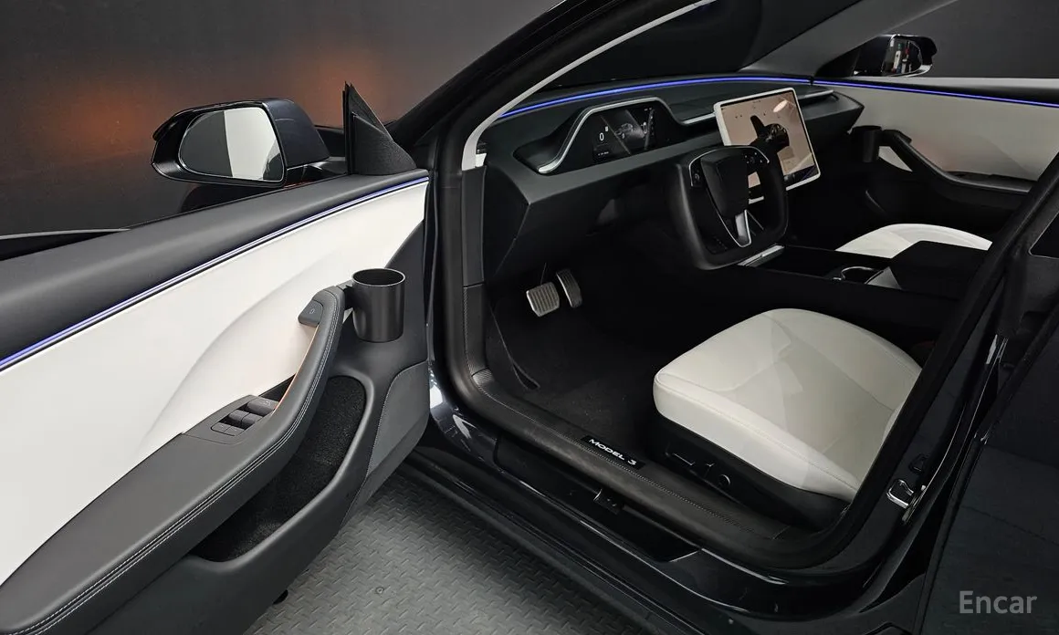 Фото 11 - Tesla Model 3