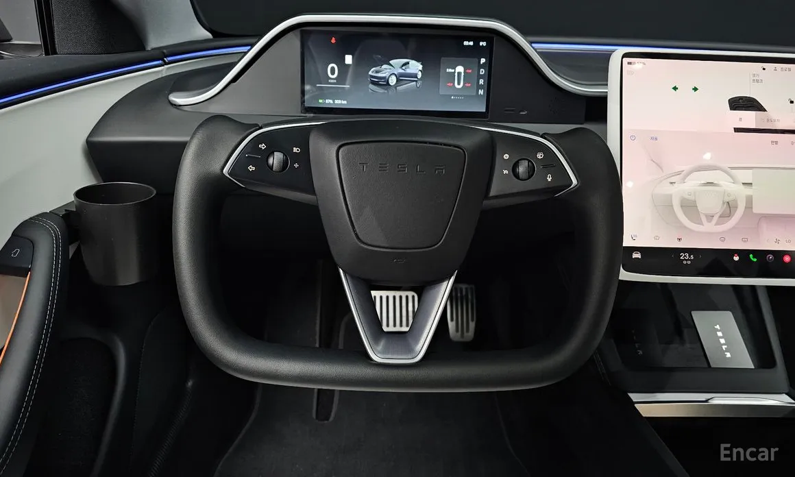 Фото 13 - Tesla Model 3