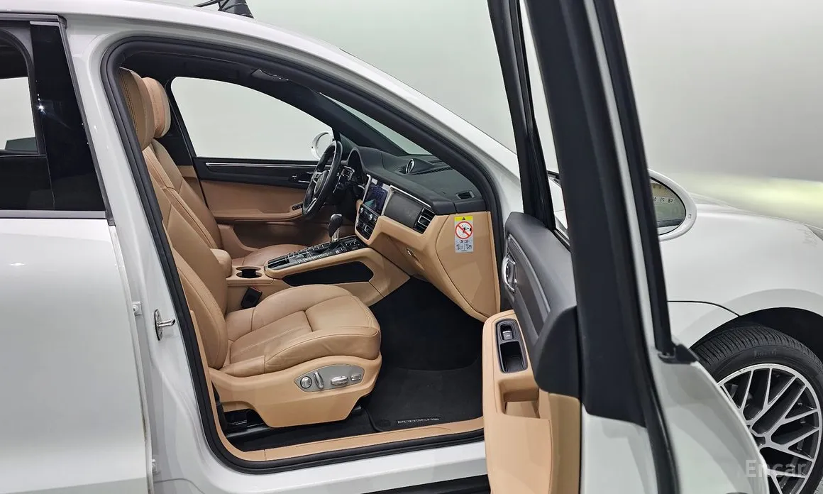 Фото 11 - Porsche Macan