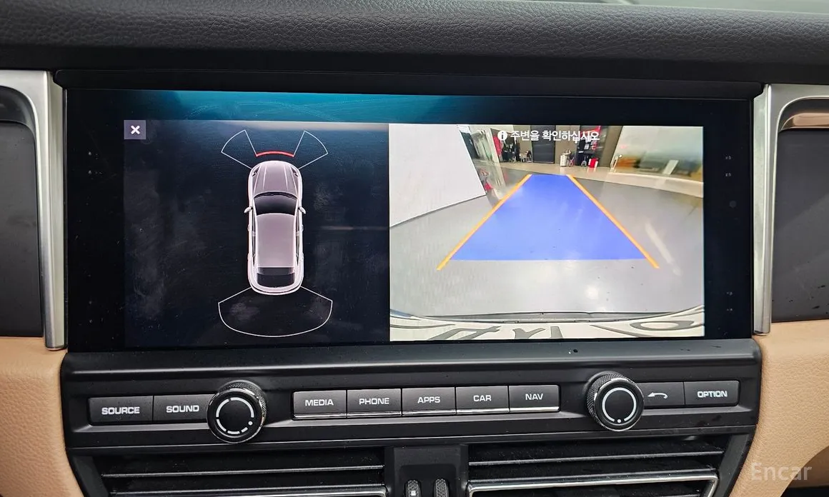 Фото 14 - Porsche Macan