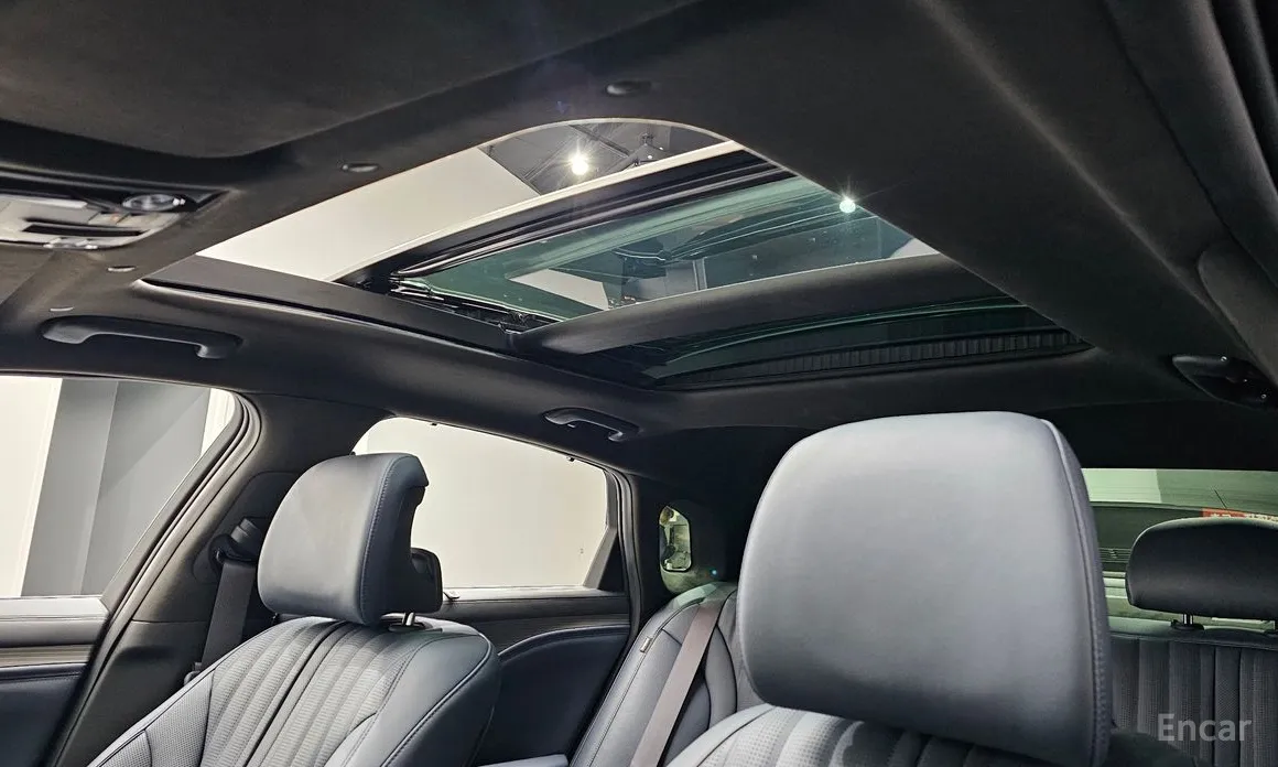 Фото 19 - Kia K8