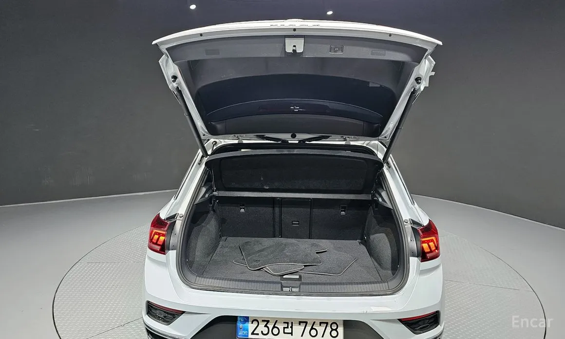 Фото 20 - Volkswagen T-Roc