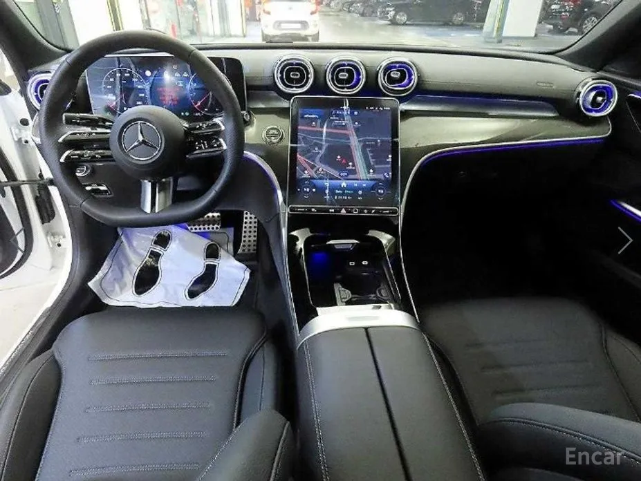 Фото 10 - Mercedes-Benz C-Class