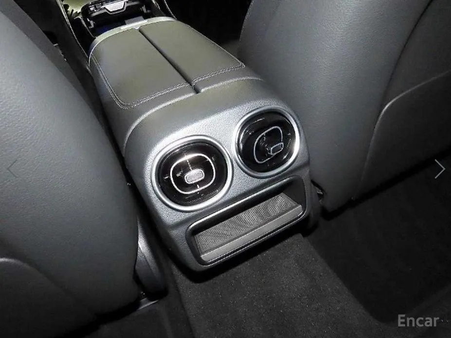 Фото 15 - Mercedes-Benz C-Class