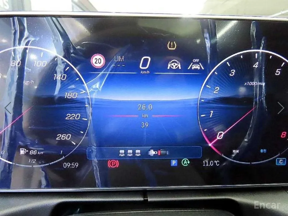 Фото 9 - Mercedes-Benz C-Class