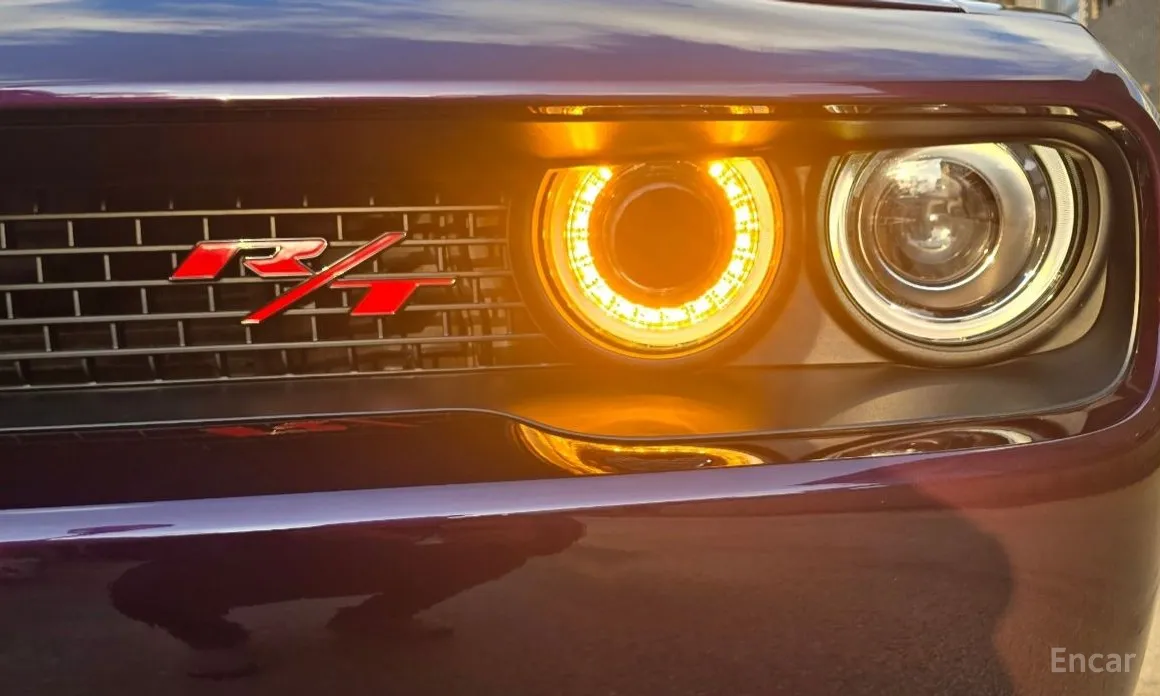 Фото 4 - Dodge Challenger