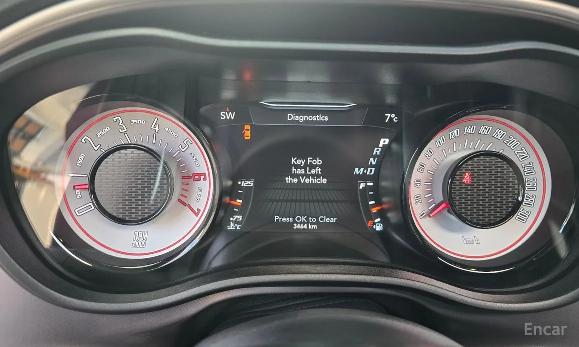 Фото 8 - Dodge Challenger