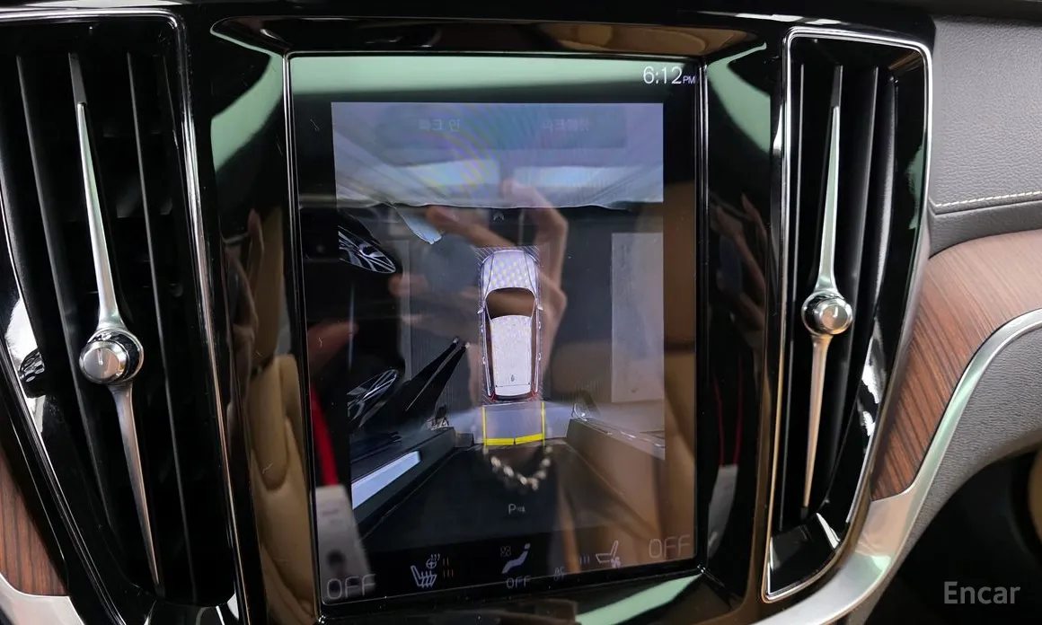 Фото 15 - Volvo V60