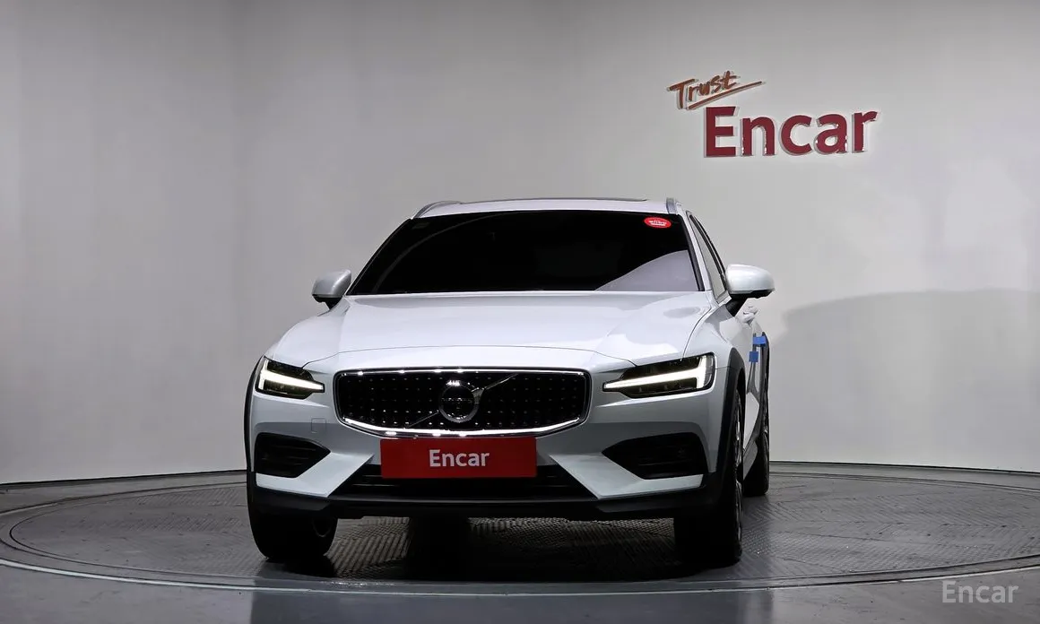 Фото 3 - Volvo V60