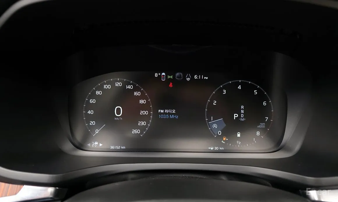 Фото 8 - Volvo V60