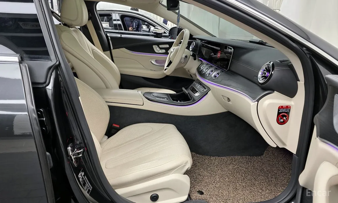 Фото 11 - Mercedes-Benz CLS-Class