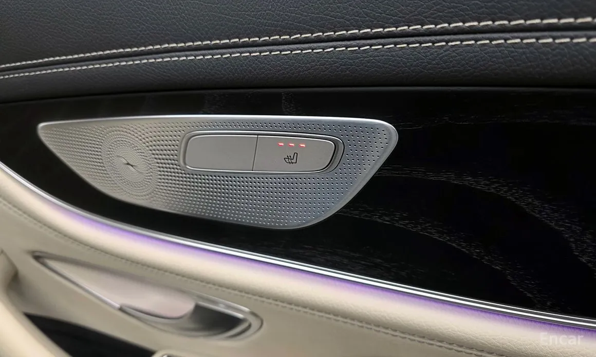 Фото 18 - Mercedes-Benz CLS-Class