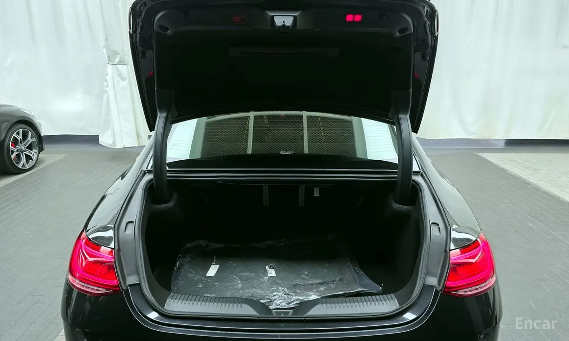 Фото 20 - Mercedes-Benz CLS-Class