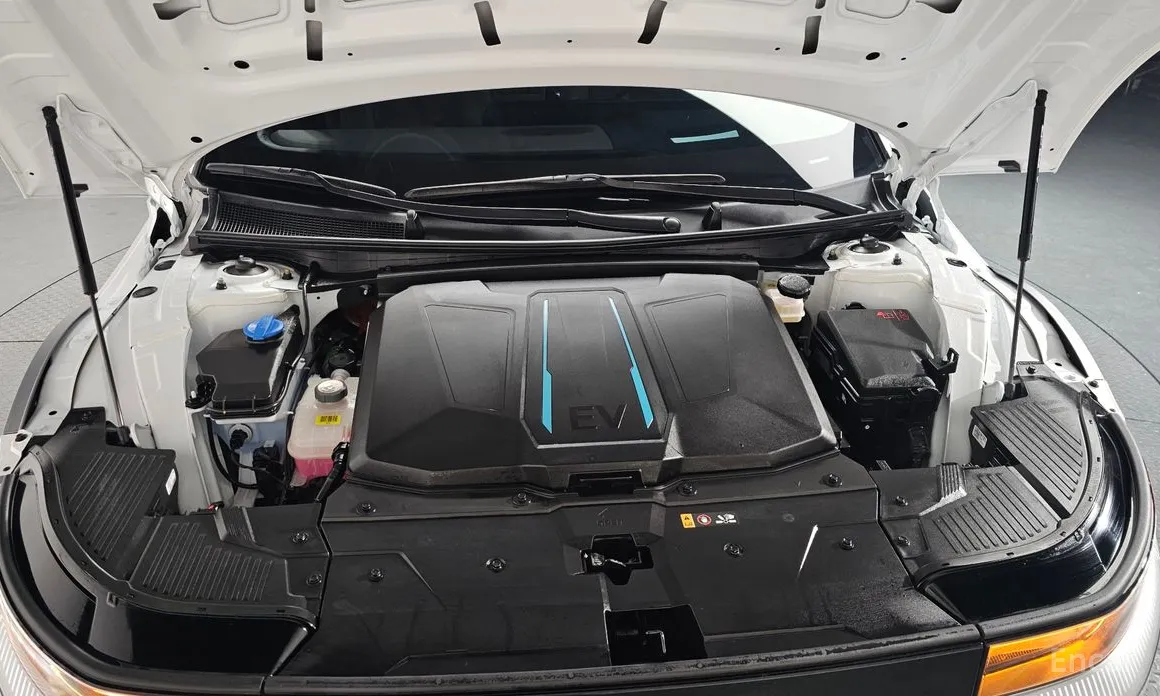 Фото 6 - Hyundai Ioniq 5