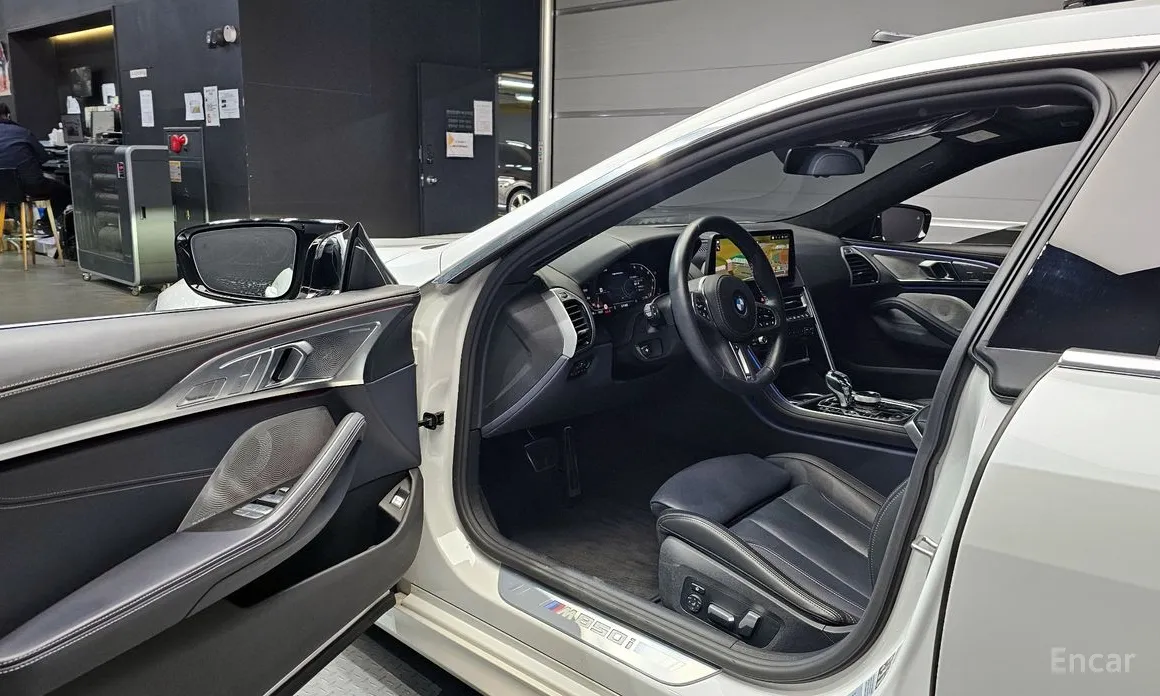 Фото 11 - BMW 8 Series