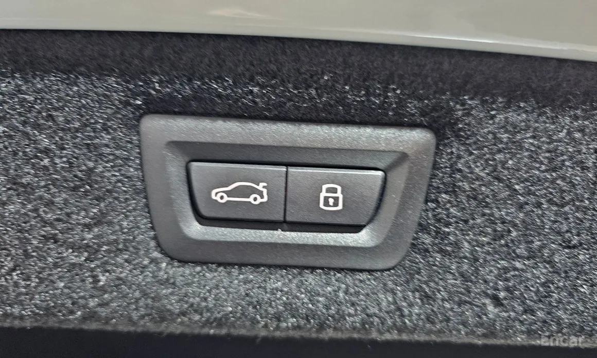 Фото 20 - BMW 8 Series