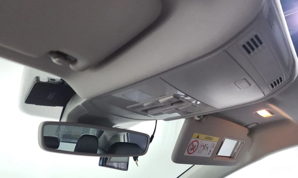 Фото 17 - Volkswagen Jetta