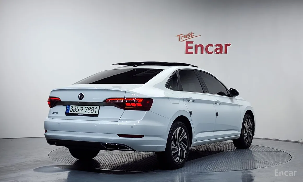 Фото 2 - Volkswagen Jetta