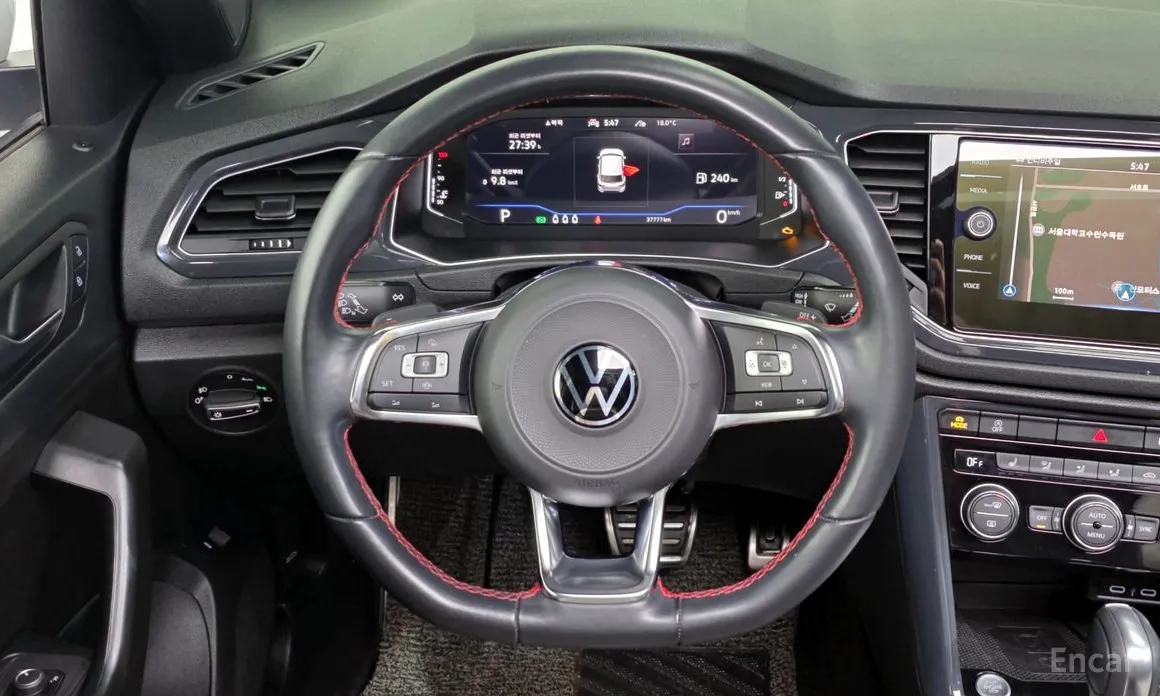 Фото 13 - Volkswagen T-Roc